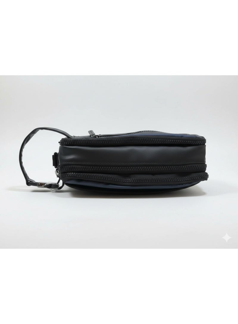 Calvin Klein Jeans Sculpted Monogram Camera Bag – Navy Blue - Image 3